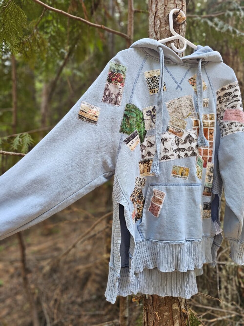 Vintage American Eagle Outfitters Light Blue Patchwork Graphic Hoodie - Picture 3 of 8